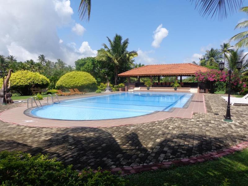 Hotel Yapahuwa Paradise Екстериор снимка