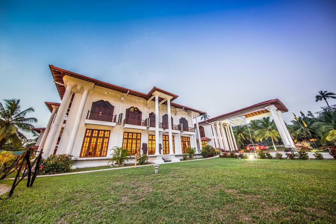 Hotel Yapahuwa Paradise Екстериор снимка