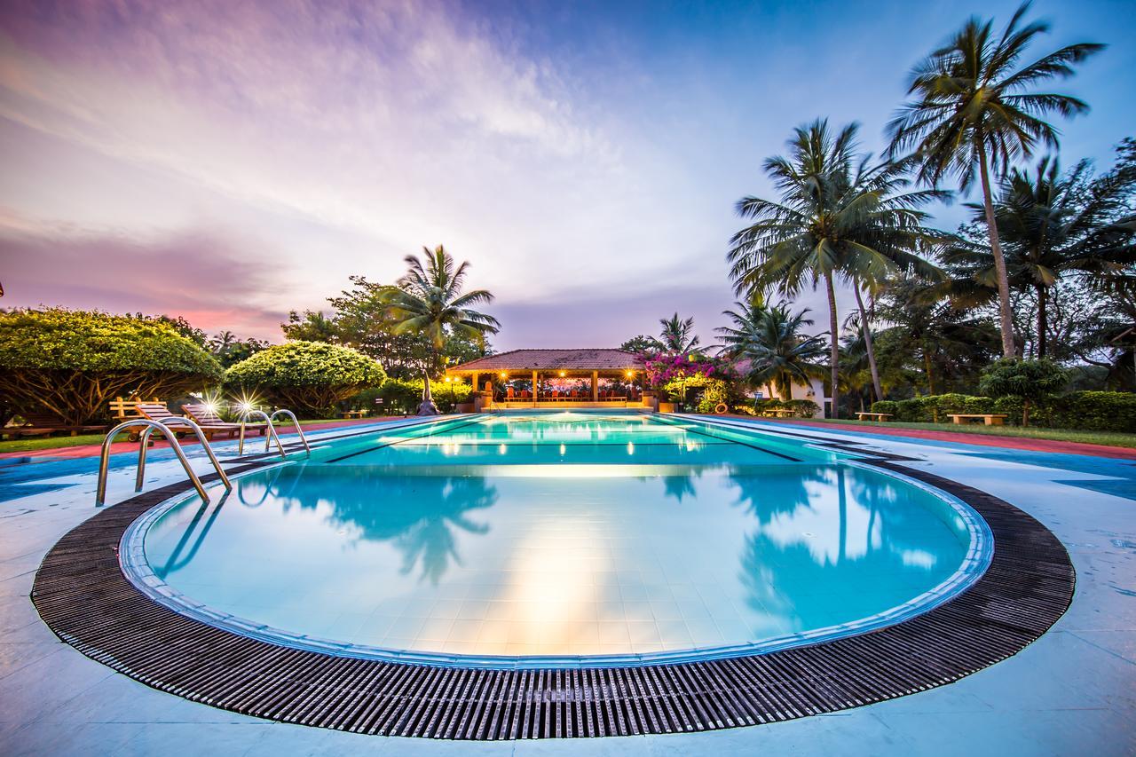 Hotel Yapahuwa Paradise Екстериор снимка